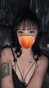 モモブログ 華金🎀